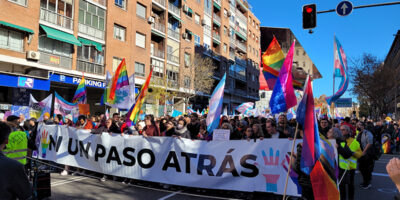 Furia y colores en Madrid contra la reforma de las leyes trans* y LGTBI impulsadas por Ayuso