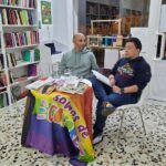 Roberto Torres y Felipe García en una actividad de Somos de Colores en la librería Lees Otras Cosas de Granada