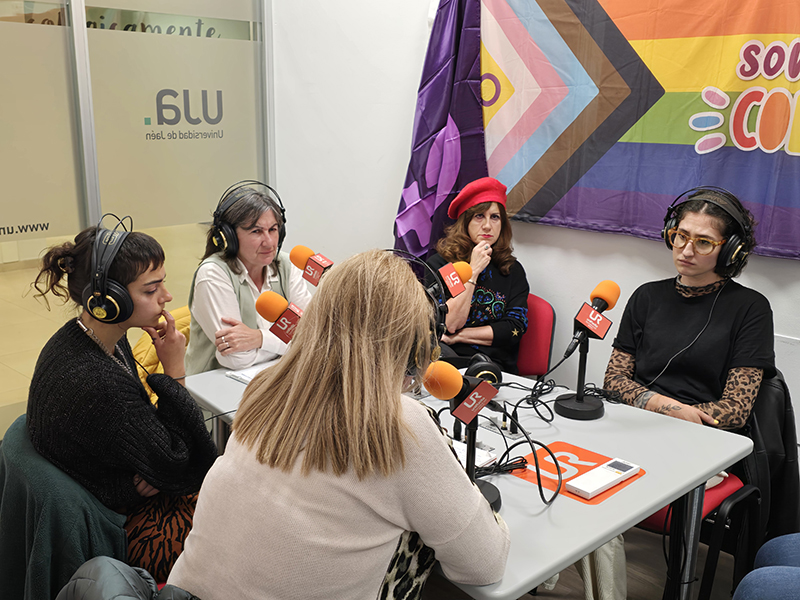 La Asamblea Feminista 8M Jaén que denuncian la violencia machista institucional y comparten testimonios en Somos de Colores